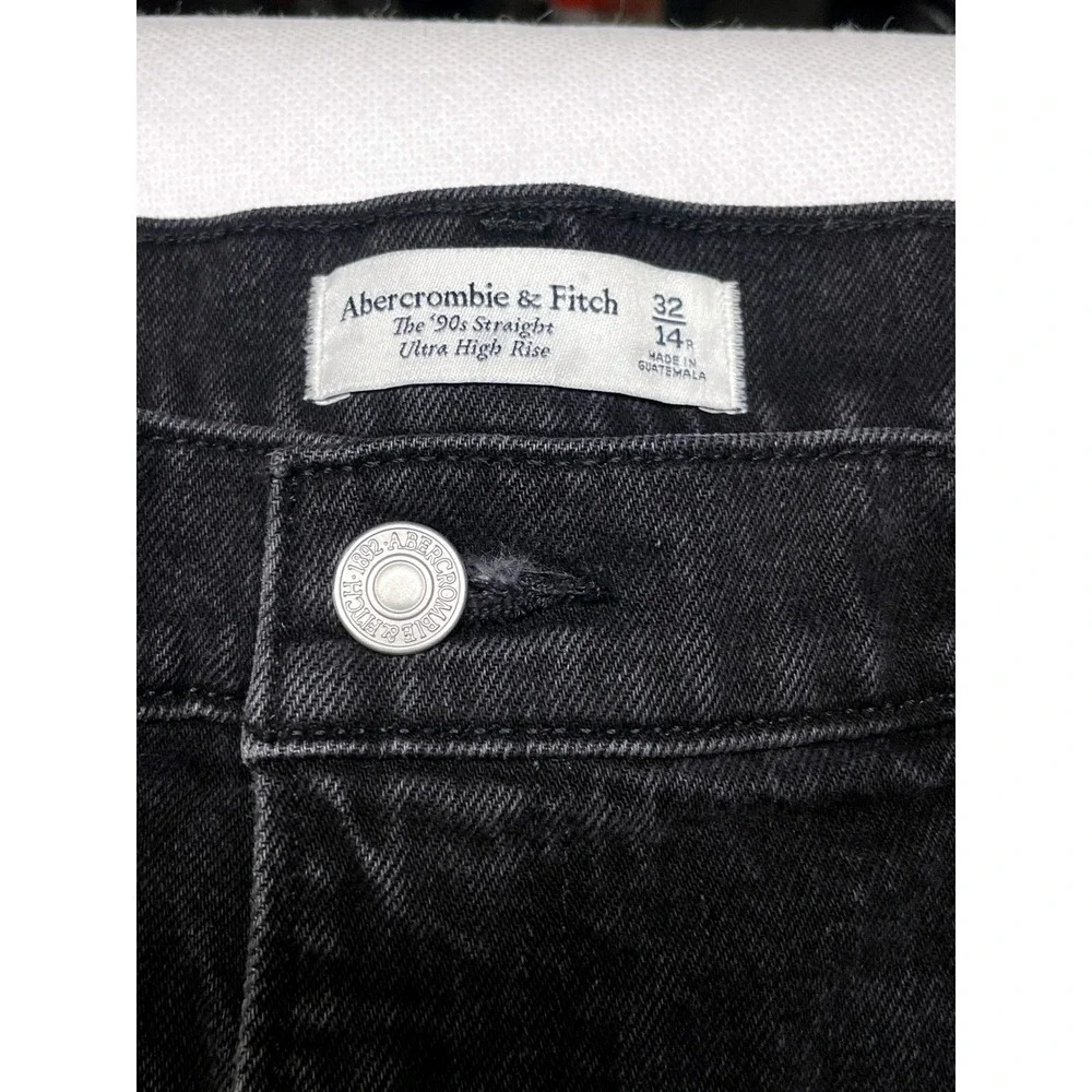 Abercrombie & Fitch Jeans WOMENS 32/14R 90s Straight Ultra High Rise Distressed - Picture 7 of 16